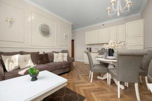 Komfortowy Apartament z Prywatną Sauną w Kielcach by Noclegi Renters