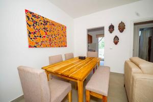 Elegant African Inspired 2BR Apartment - Fumba Town
