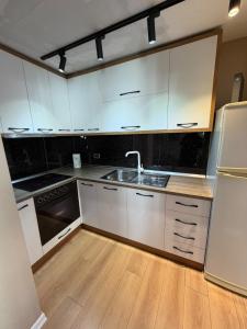 Leti Apartment Qendra e Tiranes
