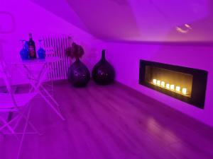 LA SUITE DEL DOGE - Suite con Bagno privato, Vasca, Caminetto estetico, Ingresso Indipendente, Angolo Fitness e Cromoterapia
