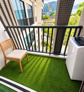 Modern 1BR Condo Bangtao Pool,Gym, Wifi Walk to Shops and Beach