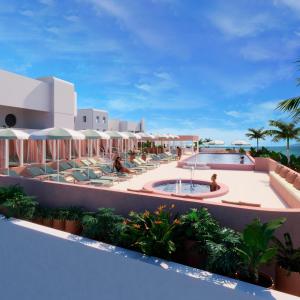 Perla La Paz, Tapestry Collection By Hilton