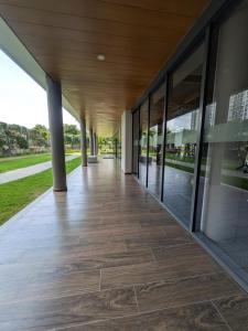 Woodland Studio Airport Corridor Devanahalli