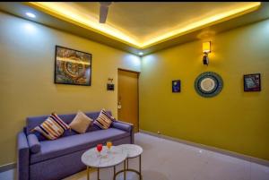 Lavish 2BHK Apartment Common Pool Sit-Out