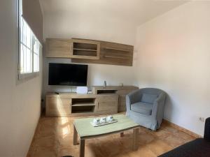 Artenara Retreat with Hot Tub