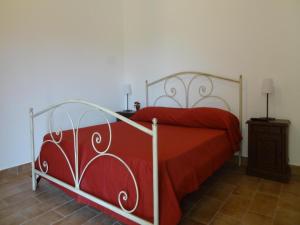 Apartment in Montefortino with Pool