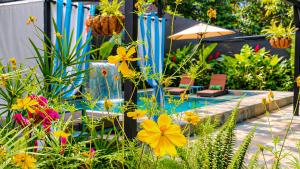 Poolside Palms Caribe