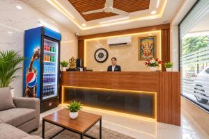 Hotel Gold Near Hitech City & Shilparamam Madhapur 100ft road