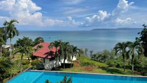 Seabreezy Away Resort