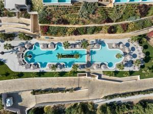Oros Luxury Beach Resort