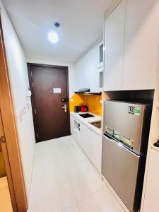 Modern Apartment - Sunrise City View