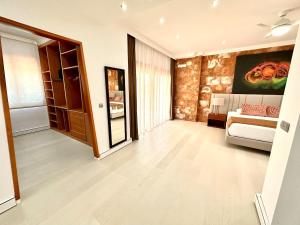 Villa El Bosque Golf Luxury Retreat