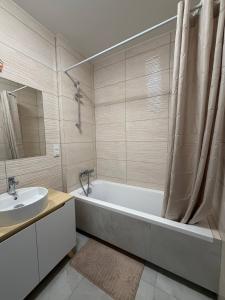 Lumina I Comfort 2-room Apart with Parking I Balcony