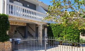 Charming Apartment in Pag with Sea View, 40 sqm