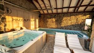 MAŁE ALPY & SPA z Basenem - Górski Slow Resort dla Rodzin i Par - Relaxation for Parents, Fun for Kids