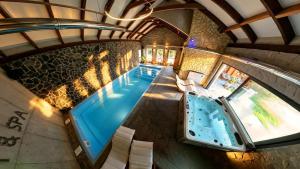 MAŁE ALPY & SPA z Basenem - Górski Slow Resort dla Rodzin i Par - Relaxation for Parents, Fun for Kids
