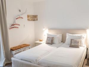 Picturesque Villa in Santo António das Areias with Private Pool