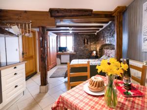 Maisons de vacances Gites de la Maison Vigneronne, au Coeur de Ribeauville : photos des chambres