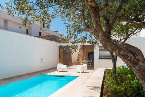 Charming Villa in Gagliano del Capo with Private Pool