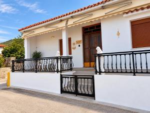 Villa Maronia