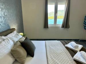 Luxy Apartments