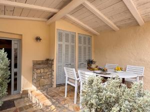 Villa Sweet Nest with private heatable pool by DadoVillas