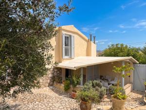 Villa Sweet Nest with private heatable pool by DadoVillas