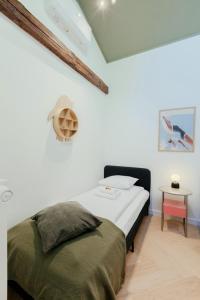 3bedroom apartment, close to Main Station, with AC