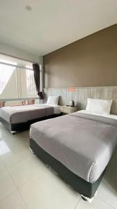 Louise Hotel Cianjur