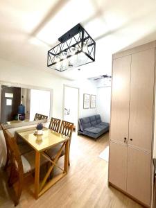 Elegant & Luxurious 1-BR Unit at The Loop CDO