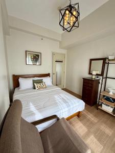 Elegant & Luxurious 1-BR Unit at The Loop CDO