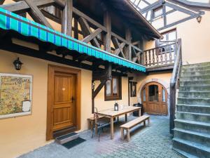 Maisons de vacances Gites de la Maison Vigneronne, au Coeur de Ribeauville : photos des chambres