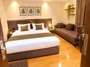 Hotel Ridhi Stay Near Mahakal Temple And Railway Station # AC Conditioning Rooms # Best Budget Hotel In Ujjain