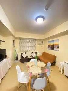 City and Sea View 1BR Condo in Avida Towers Davao