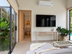 3BR Boho Pool Villa Bangtao CapitalPro VER-02