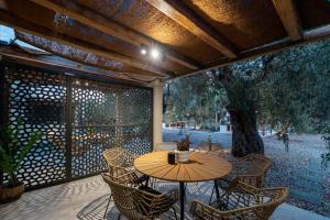Elaida suites