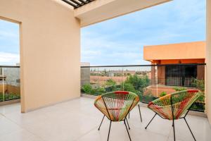 Luxury Marrakech Villa, Heated Pool and Garden