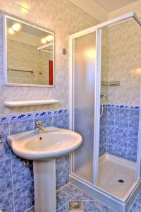 Apartments Lada 1217