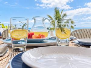 Lovely 3-bedroom beach front serviced apartment