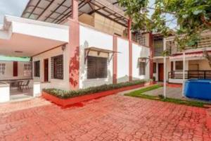 CasaCavite - Your Chill Hideaway and Mini-Resort Just Minutes fromthe Tagaytay-Silang-Nuvali Action!