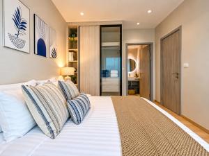 Title Serenity 1-Bedroom Suite with Balcony and city view by TVC A312