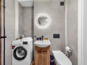 The Emerald Apartment Metro Brodno