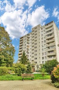 The Emerald Apartment Metro Brodno