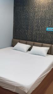 Sandhya Beach View Resort