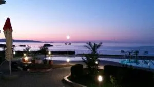 Alexander Lozenets Beach Complex Apartment - 洛泽内茨