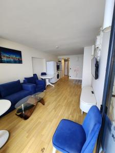Apartment hotel