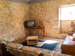 Charming house in Alcobaça with mountain view
