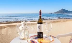 Comfortable House in Moledo with Sea View and Parking
