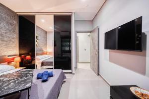 Modern Stone Apartment Piraeus