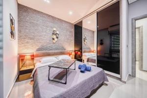 Modern Stone Apartment Piraeus